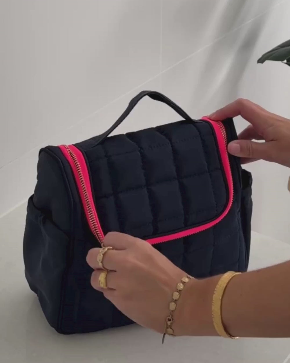 Essentials Bag - Navy